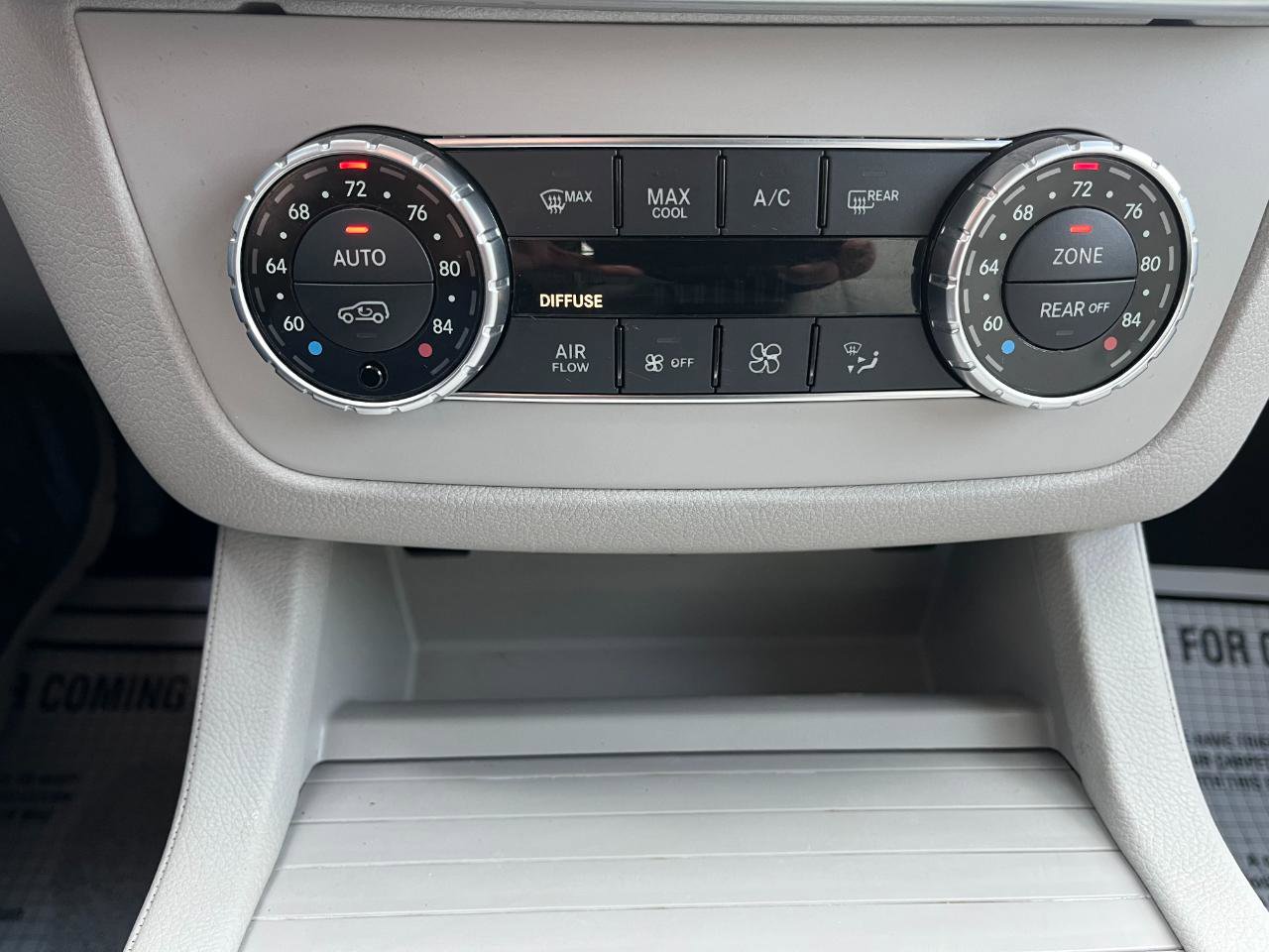 Used 2015 Mercedes-Benz GL 320 GL350 BlueTEC w/ Premium I Package image 43