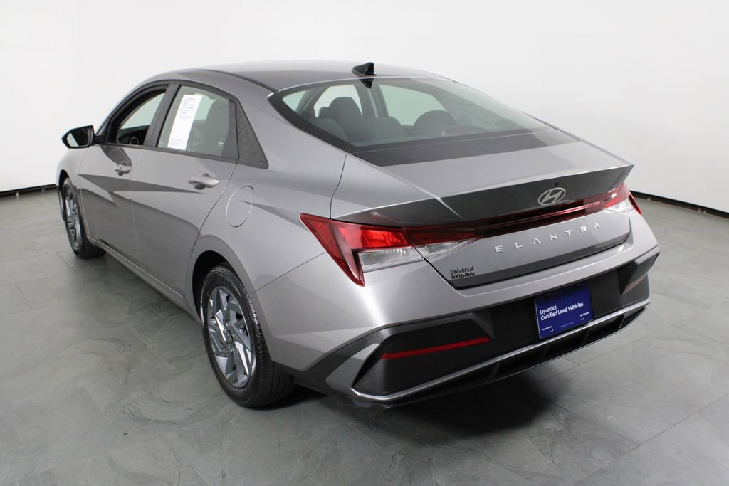 Certified 2024 Hyundai Elantra SEL image 4