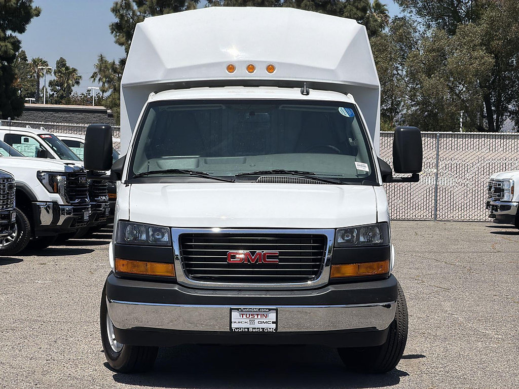 New 2025 GMC Savana 3500 w/ Power Convenience Package RWD image 2