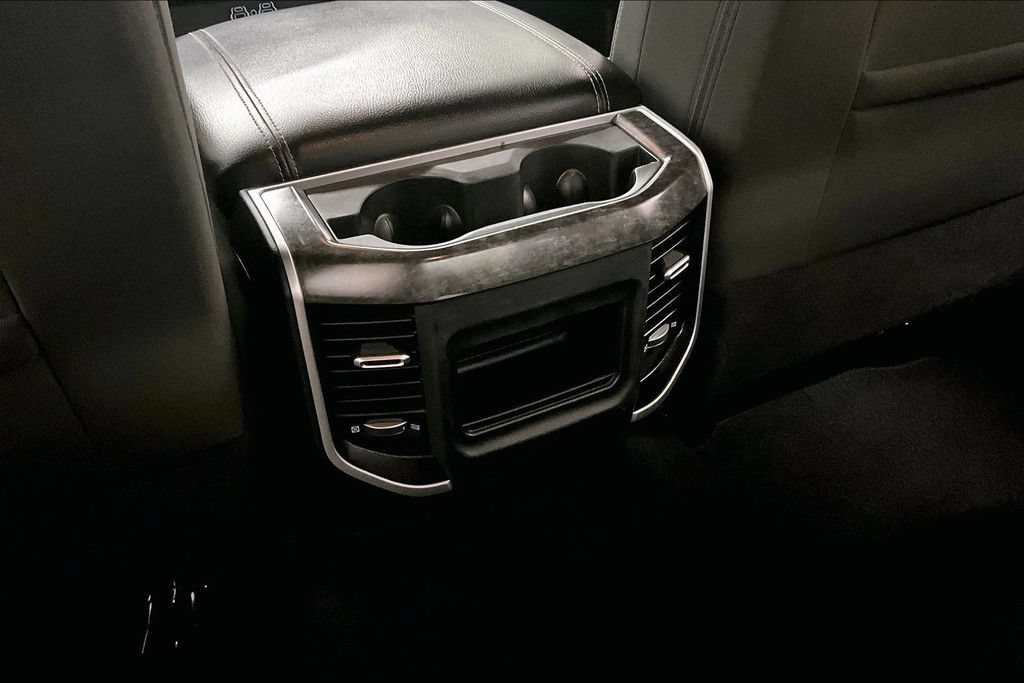 Used 2022 RAM 3500 Big Horn w/ Night Edition AWD/4WD image 11