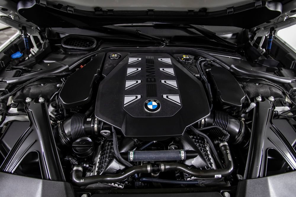 Used 2023 BMW 760i xDrive w/ Executive Package AWD/4WD image 36