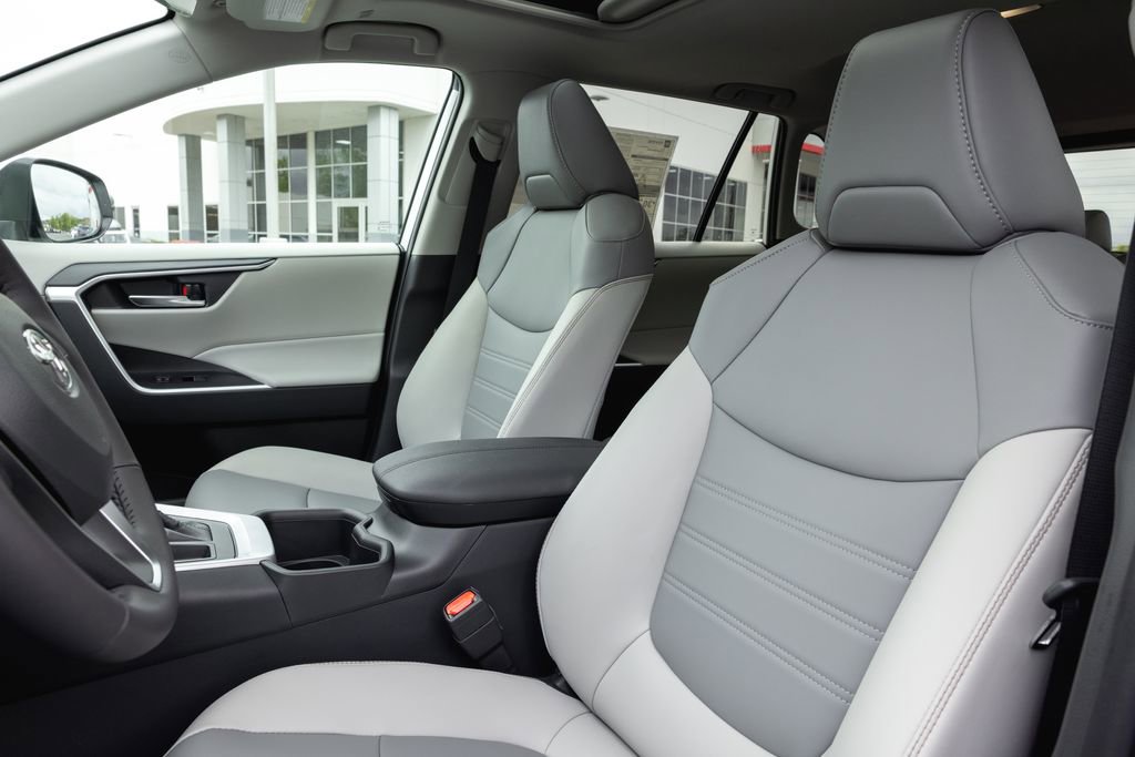 New 2025 Toyota RAV4 XLE Premium image 8