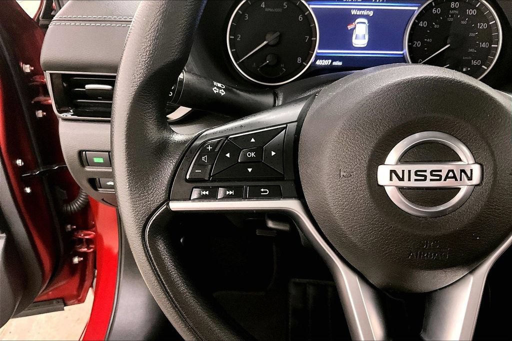 Used 2023 Nissan Sentra SV FWD image 11
