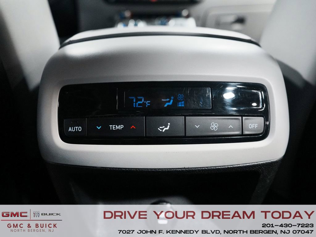 Used 2023 Hyundai Palisade SEL image 36