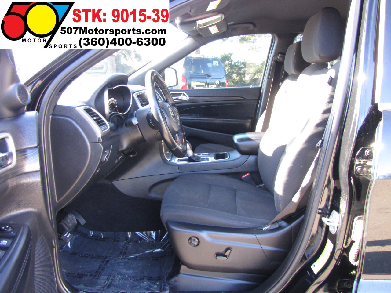 Used 2020 Jeep Grand Cherokee Laredo image 14