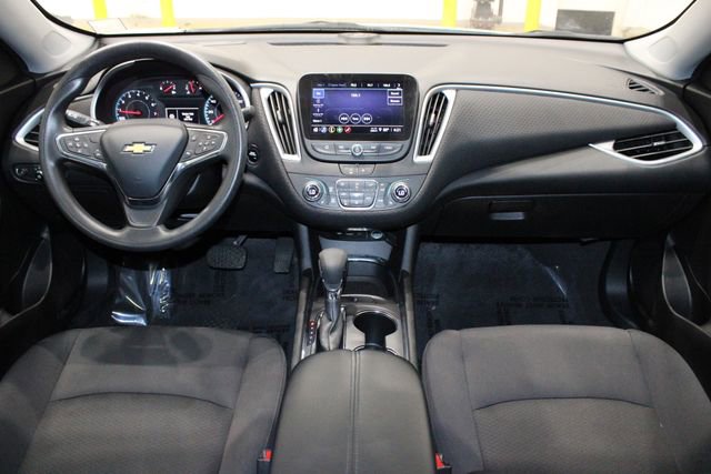 Used 2023 Chevrolet Malibu LT image 25