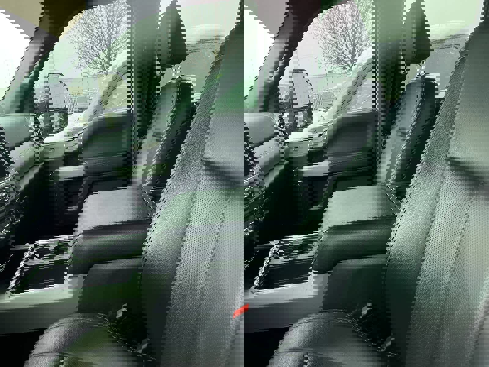 Used 2022 Ford F350 Lariat w/ Lariat Ultimate Package image 27