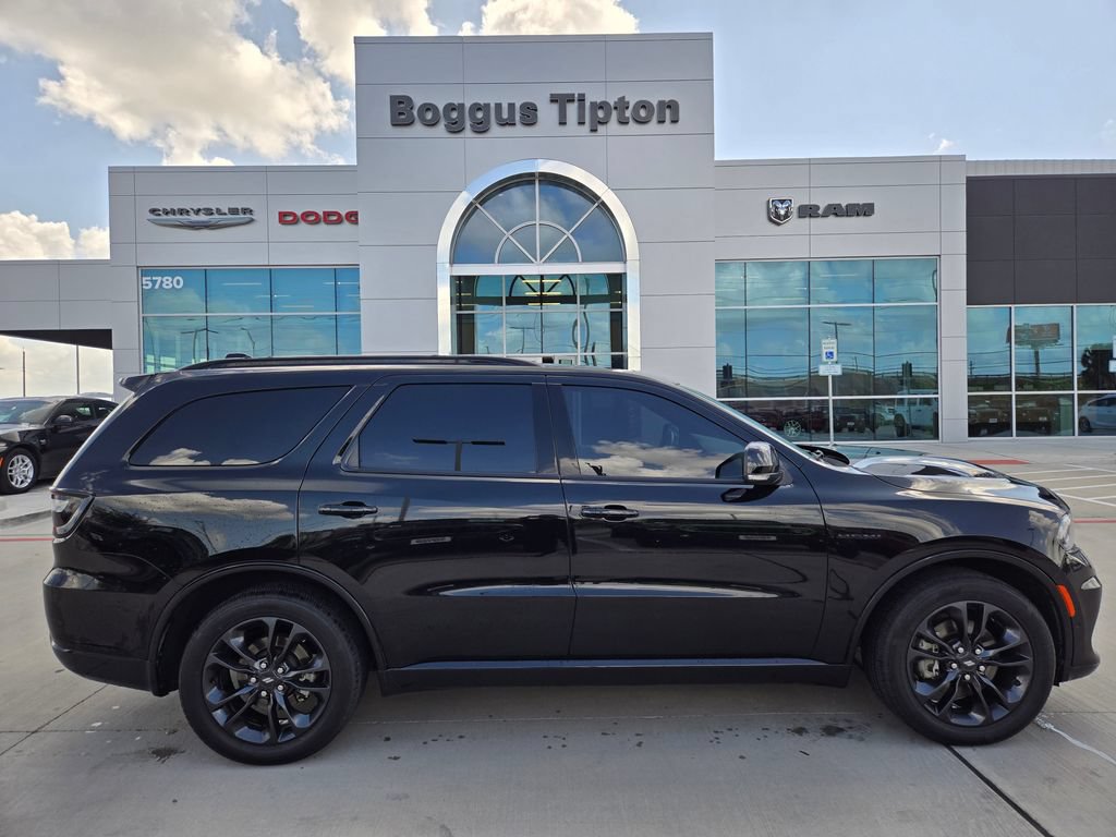 Used 2023 Dodge Durango R/T RWD image 2