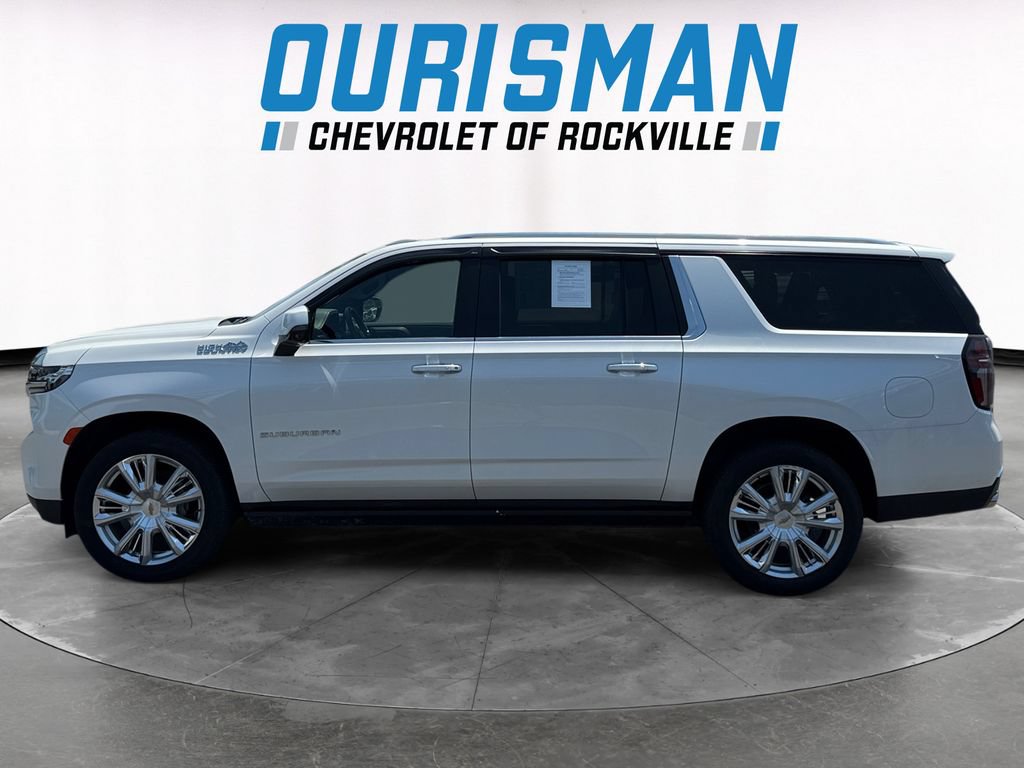 Used 2024 Chevrolet Suburban High Country w/ Premium Package AWD/4WD image 3