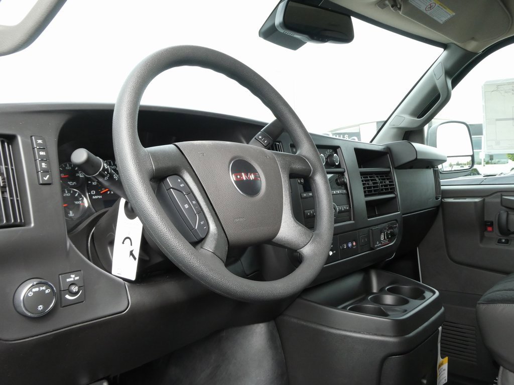 New 2025 GMC Savana 3500 w/ Power Convenience Package image 31