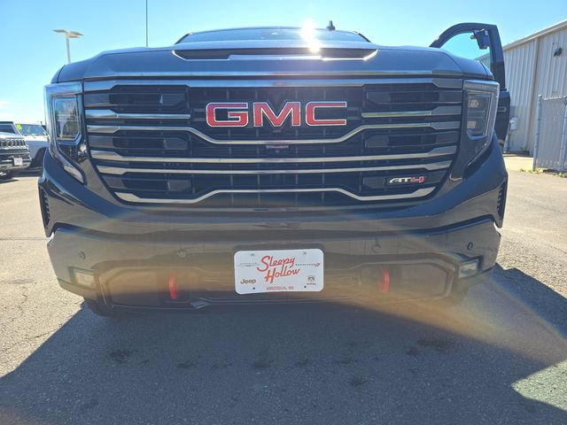 Used 2024 GMC Sierra 1500 AT4 w/ Technology Package AWD/4WD image 15