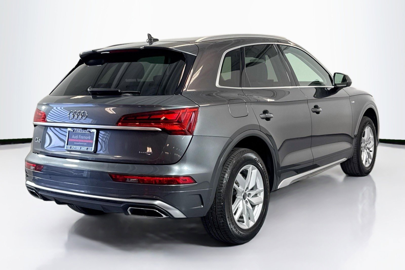 Used 2022 Audi Q5 2.0T Premium w/ Convenience Package image 5