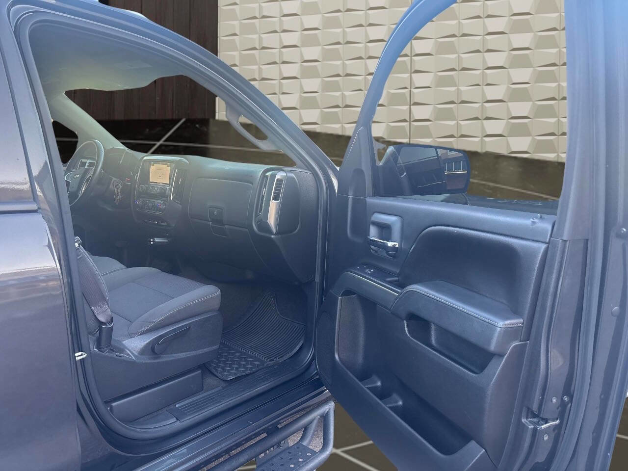 Used 2015 Chevrolet Silverado 1500 LT image 14