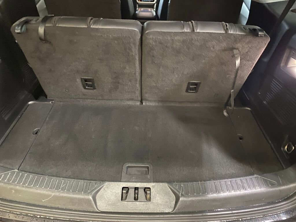Used 2023 Ford Explorer XLT w/ Equipment Group 202A image 19