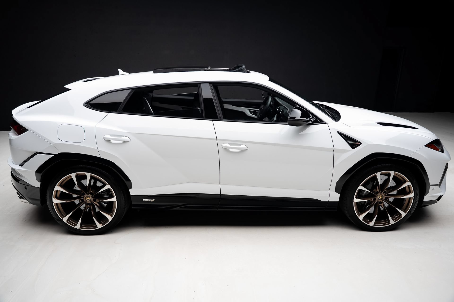Used 2024 Lamborghini Urus S AWD/4WD image 34