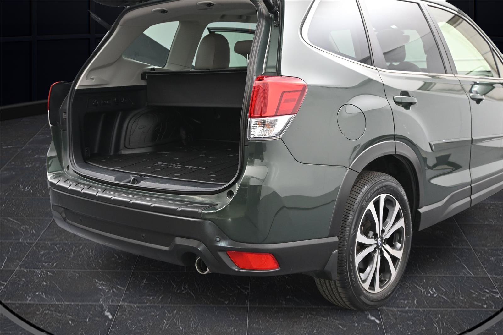 Used 2023 Subaru Forester Limited AWD/4WD image 30