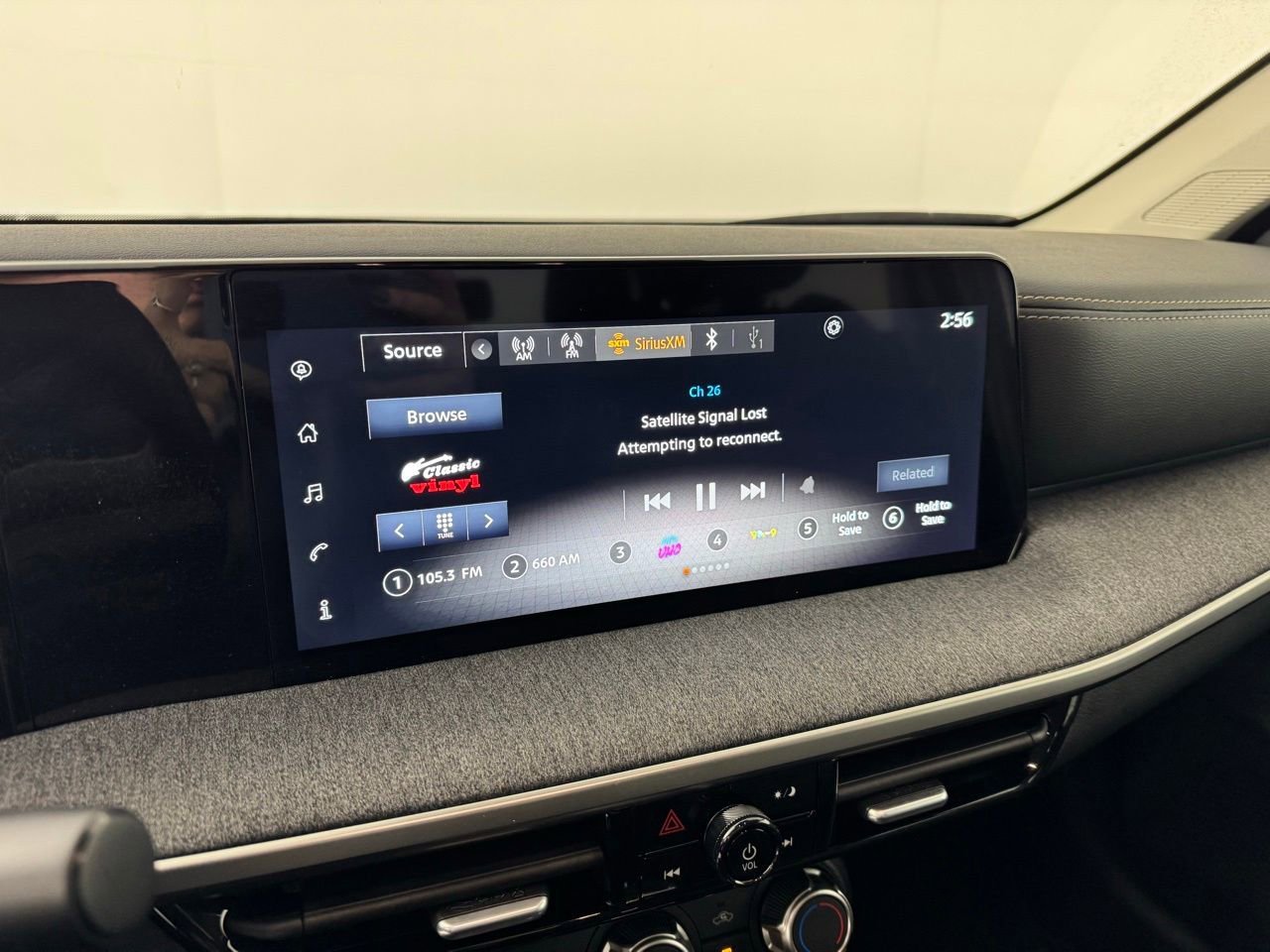 Used 2025 Nissan Kicks SV image 16