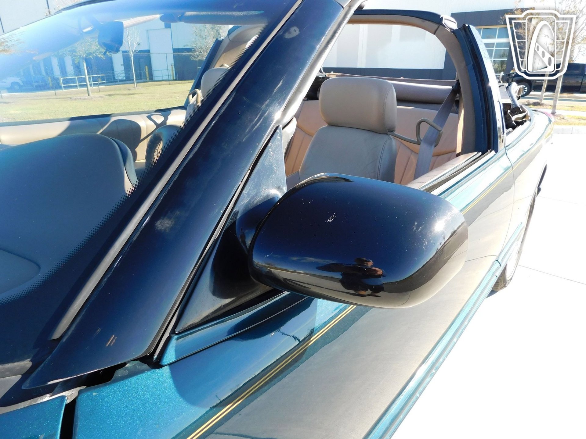 Used 1995 Oldsmobile Cutlass Supreme Convertible image 29