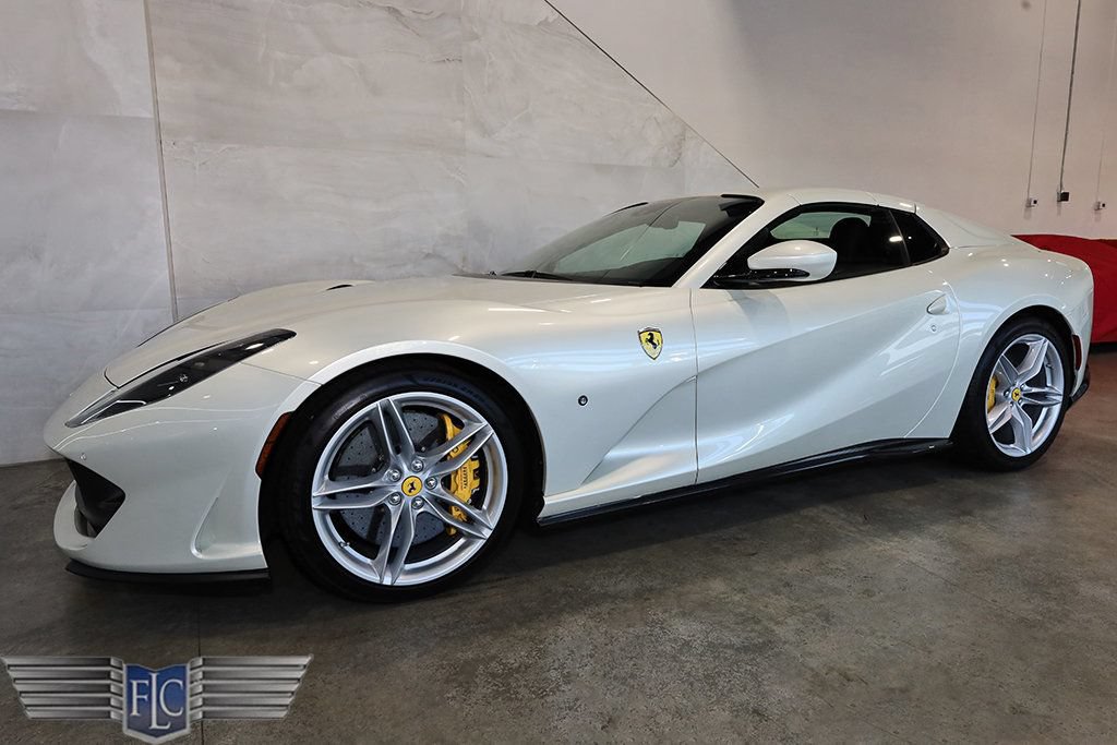 Used 2021 Ferrari 812 GTS RWD image 4