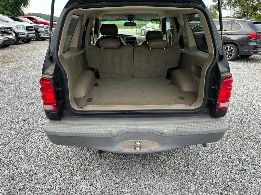 Used 2003 Ford Explorer image 9
