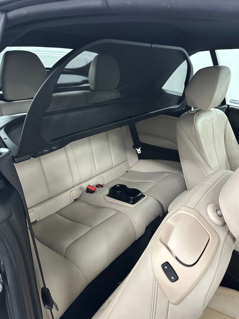 Used 2017 BMW 230i xDrive Convertible image 29