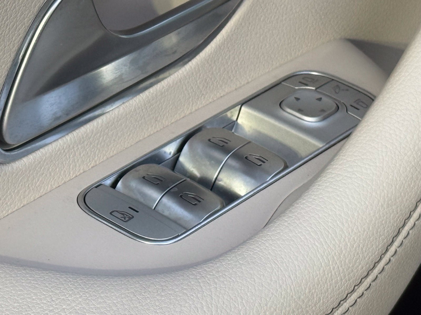 Used 2024 Mercedes-Benz GLE 450 4MATIC image 19