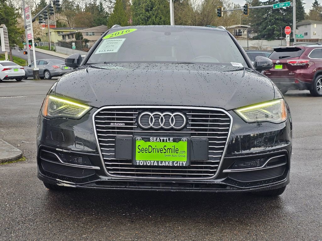 Used 2016 Audi A3 e-tron Premium Plus w/ Premium Plus Package image 2