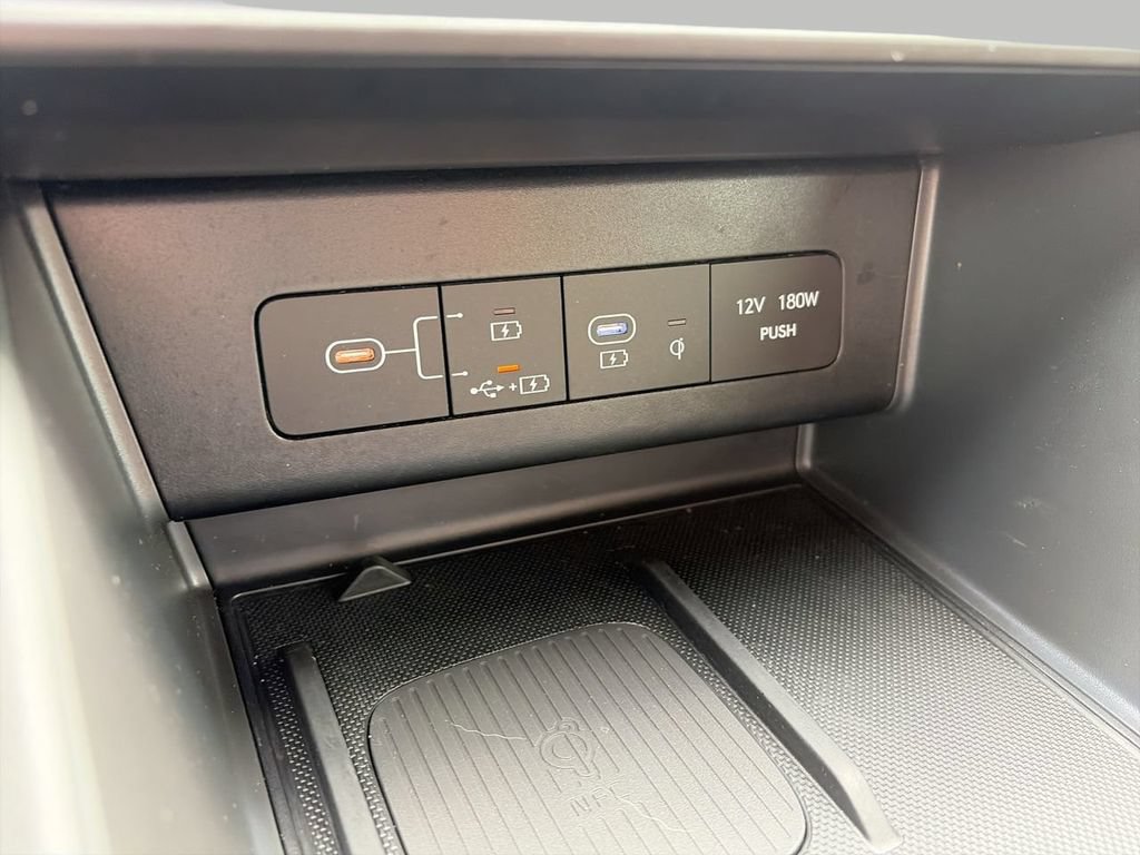 Used 2025 Hyundai Sonata Limited FWD image 19