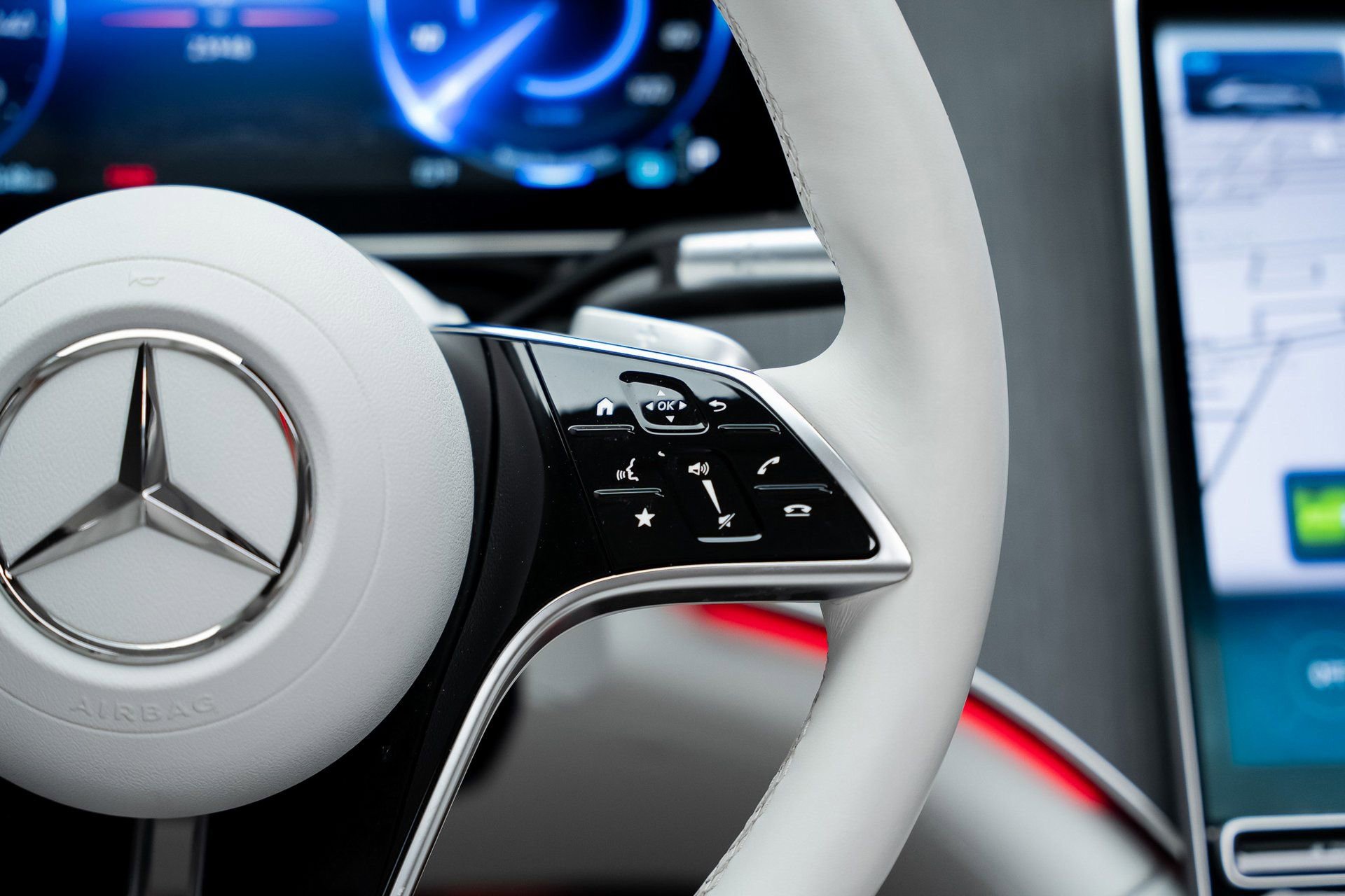 Used 2023 Mercedes-Benz EQS 450+ Sedan w/ AMG Line Exterior Package image 44