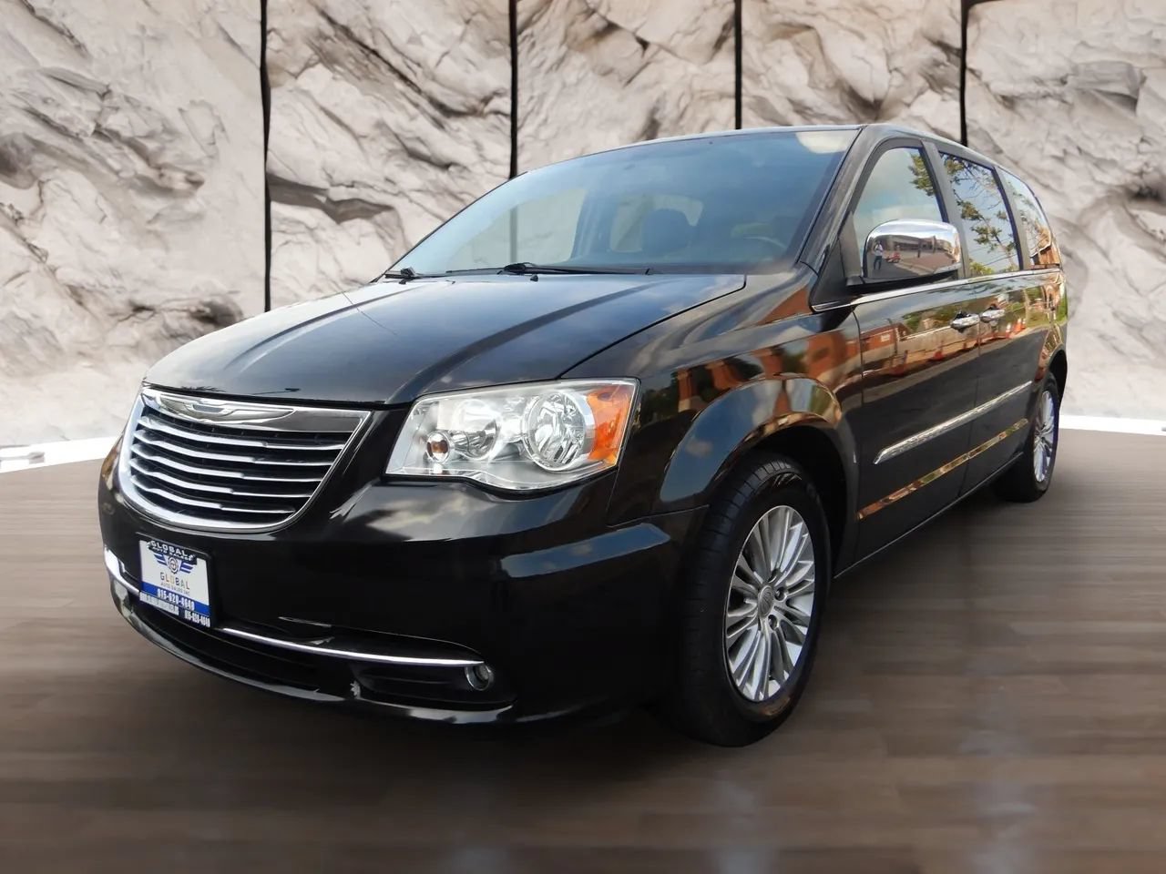 Used 2015 Chrysler Town & Country Touring-L w/ Driver Convenience Group