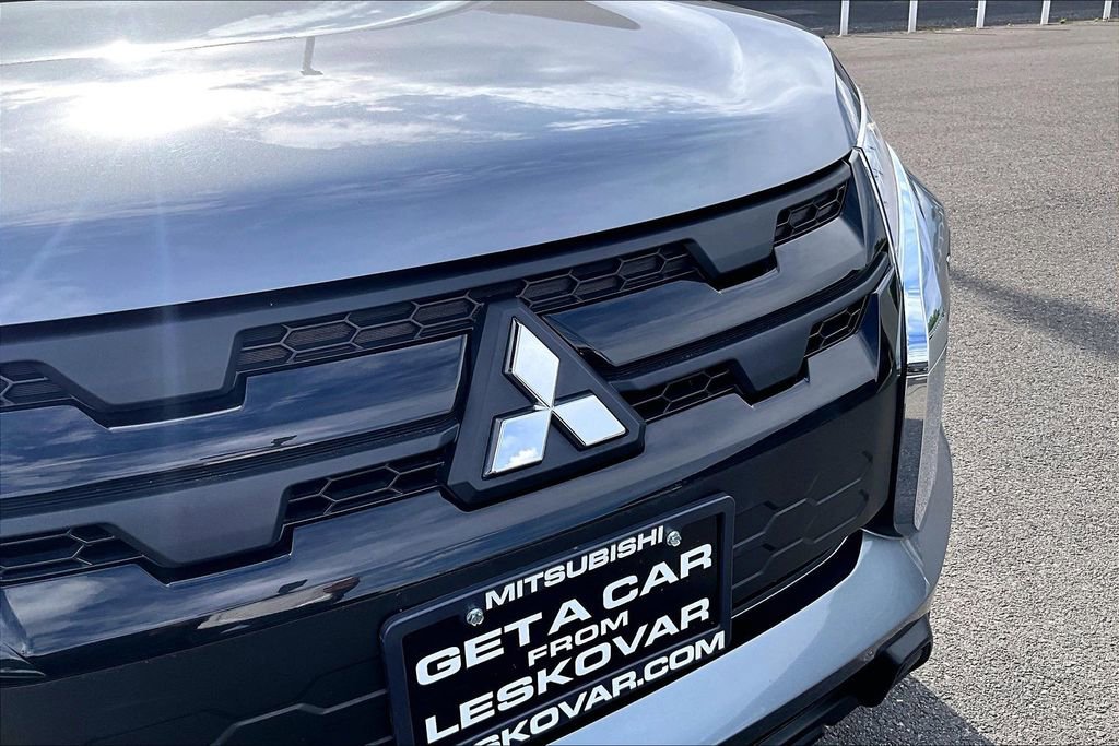 Used 2024 Mitsubishi Outlander Sport LE AWD/4WD image 27