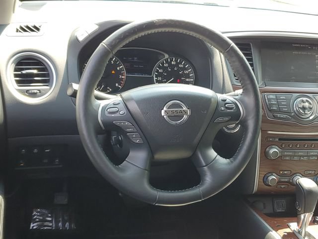 Used 2020 Nissan Pathfinder Platinum AWD/4WD image 11
