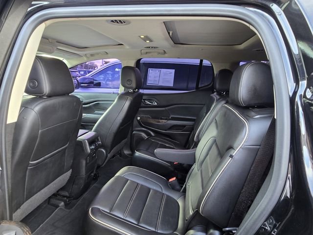 Used 2022 GMC Acadia Denali w/ Denali Ultimate Package FWD image 14