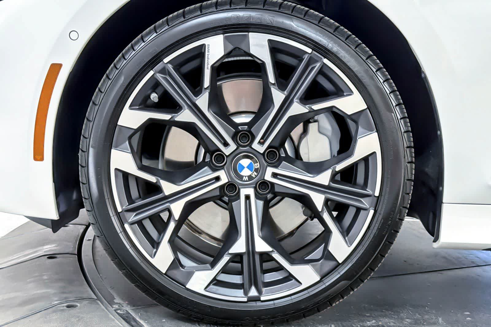 Used 2026 BMW 330i Sedan w/ Premium Package RWD image 26