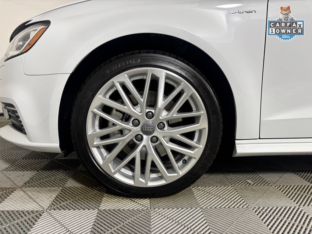 Used 2018 Audi A3 e-tron Premium w/ Sport Package FWD image 29