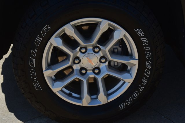 Used 2025 Chevrolet Silverado 1500 LT image 10