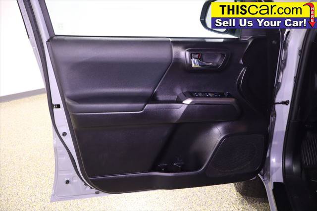 Used 2020 Toyota Tacoma TRD Off-Road w/ Technology Package AWD/4WD image 32