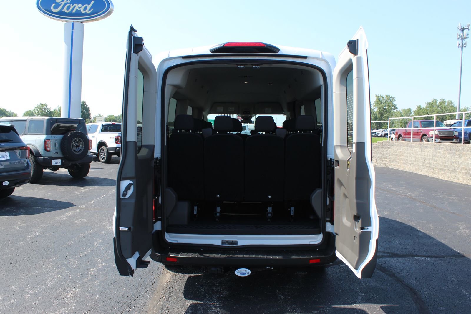 New 2025 Ford Transit 350 XLT RWD image 8