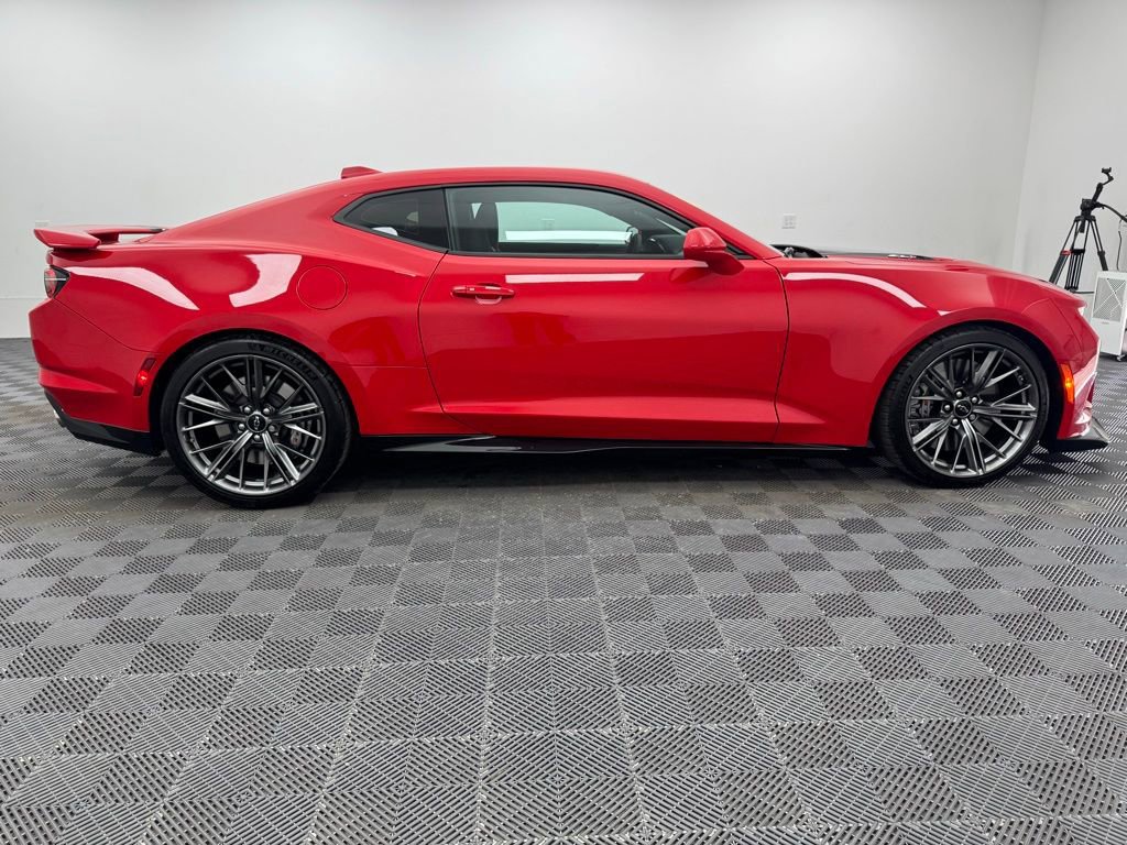 Used 2023 Chevrolet Camaro ZL1 image 7