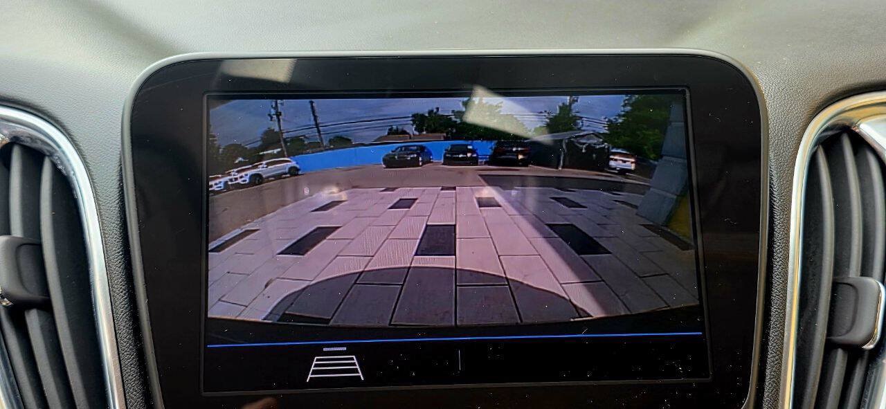 Used 2020 Chevrolet Malibu LT FWD image 16