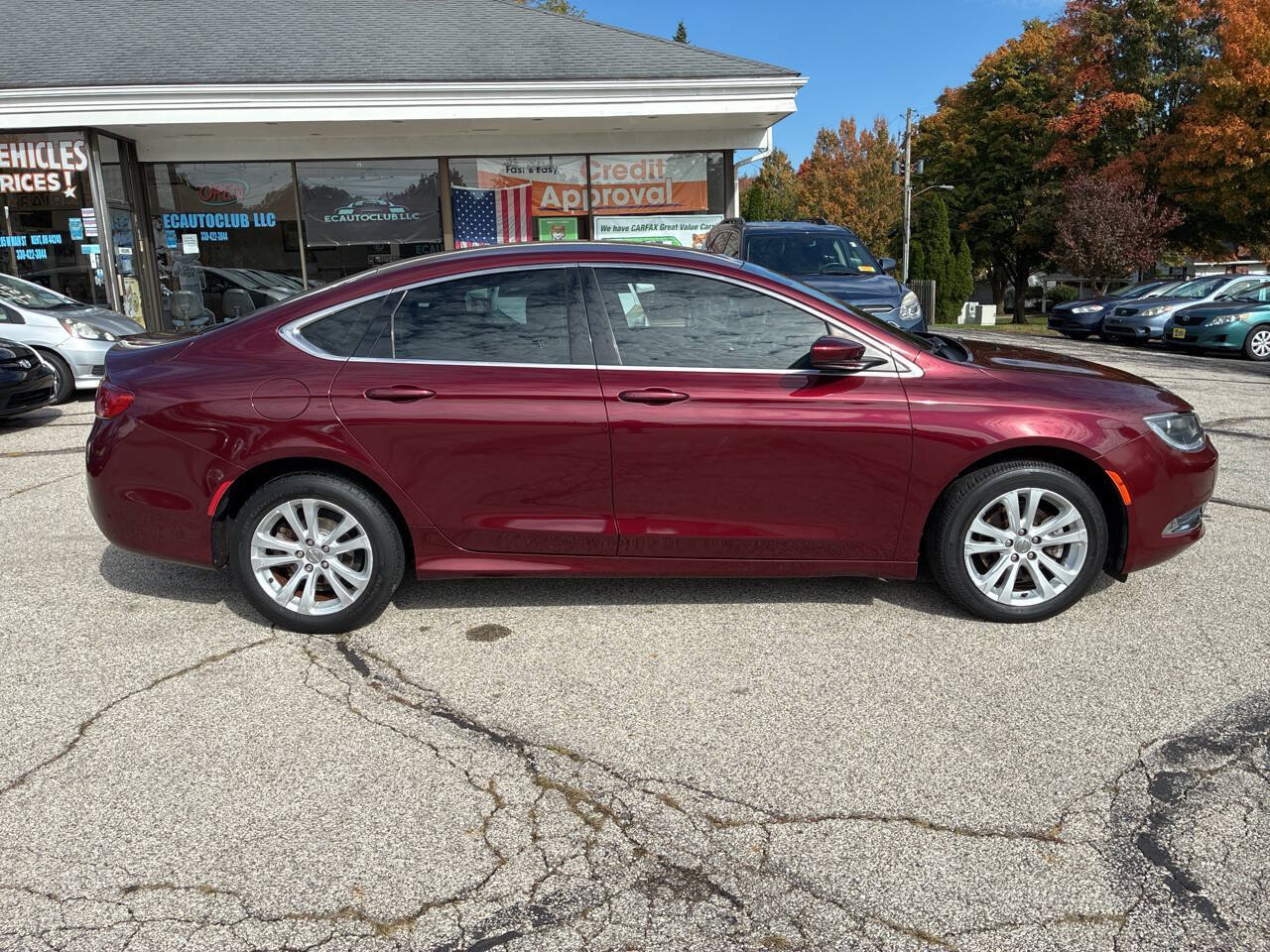 Used 2015 Chrysler 200 Limited FWD image 9