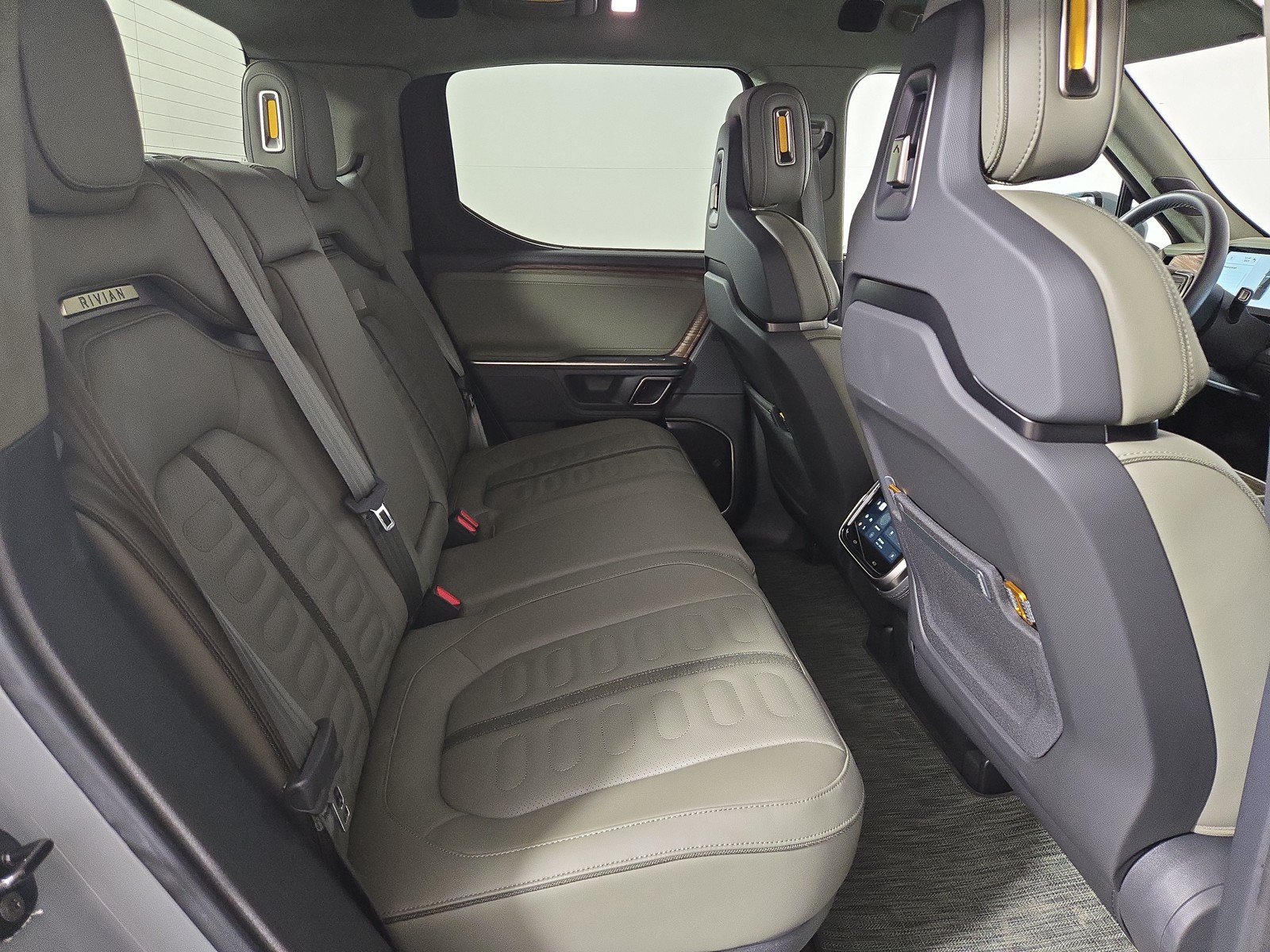 Used 2024 Rivian R1T Adventure AWD/4WD image 22