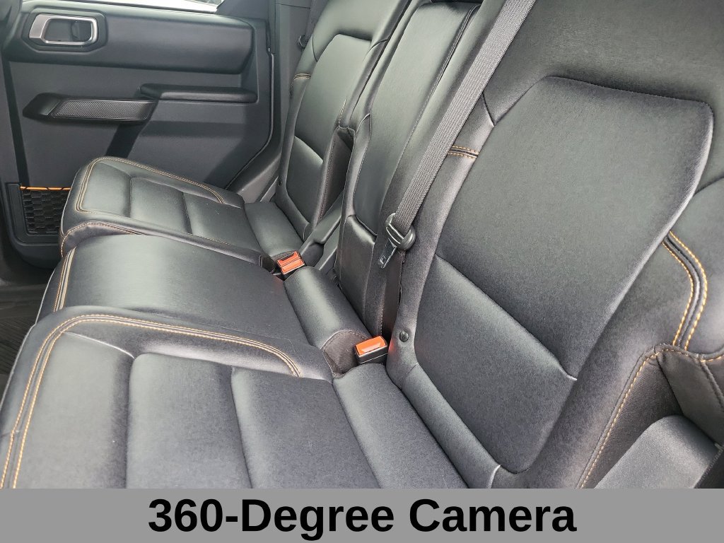 Used 2024 Ford Bronco Badlands AWD/4WD image 17