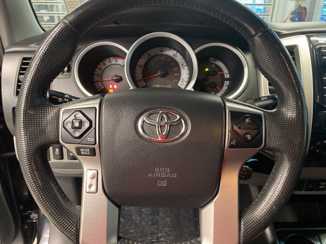 Used 2014 Toyota Tacoma 4x4 Double Cab w/ TRD Off-Road Package image 14