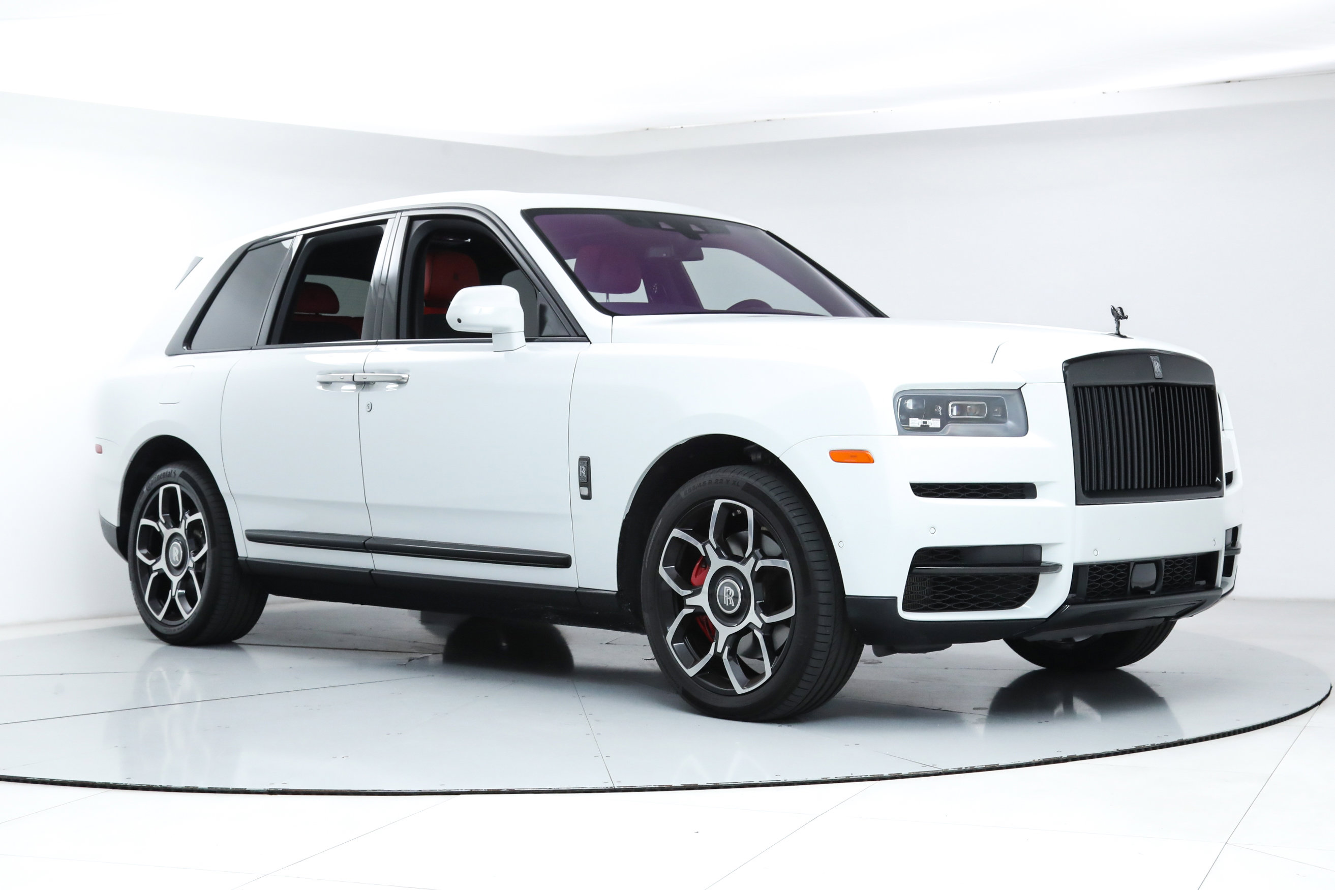 Used 2023 Rolls-Royce Cullinan Black Badge w/ Dark Exterior Package image 8