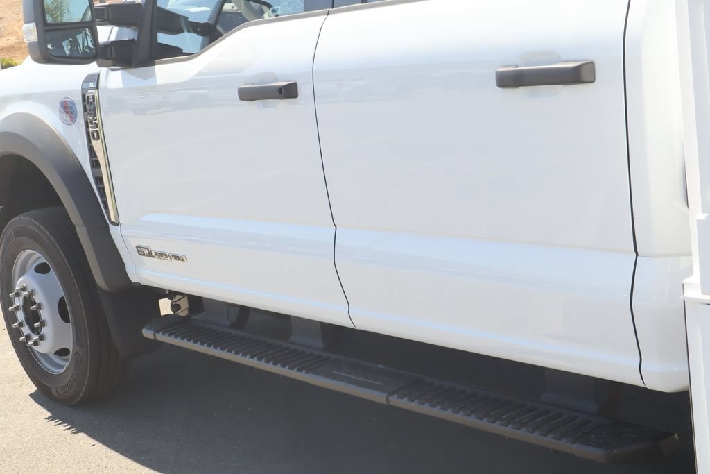 New 2026 Ford F550 4x4 Crew Cab image 14