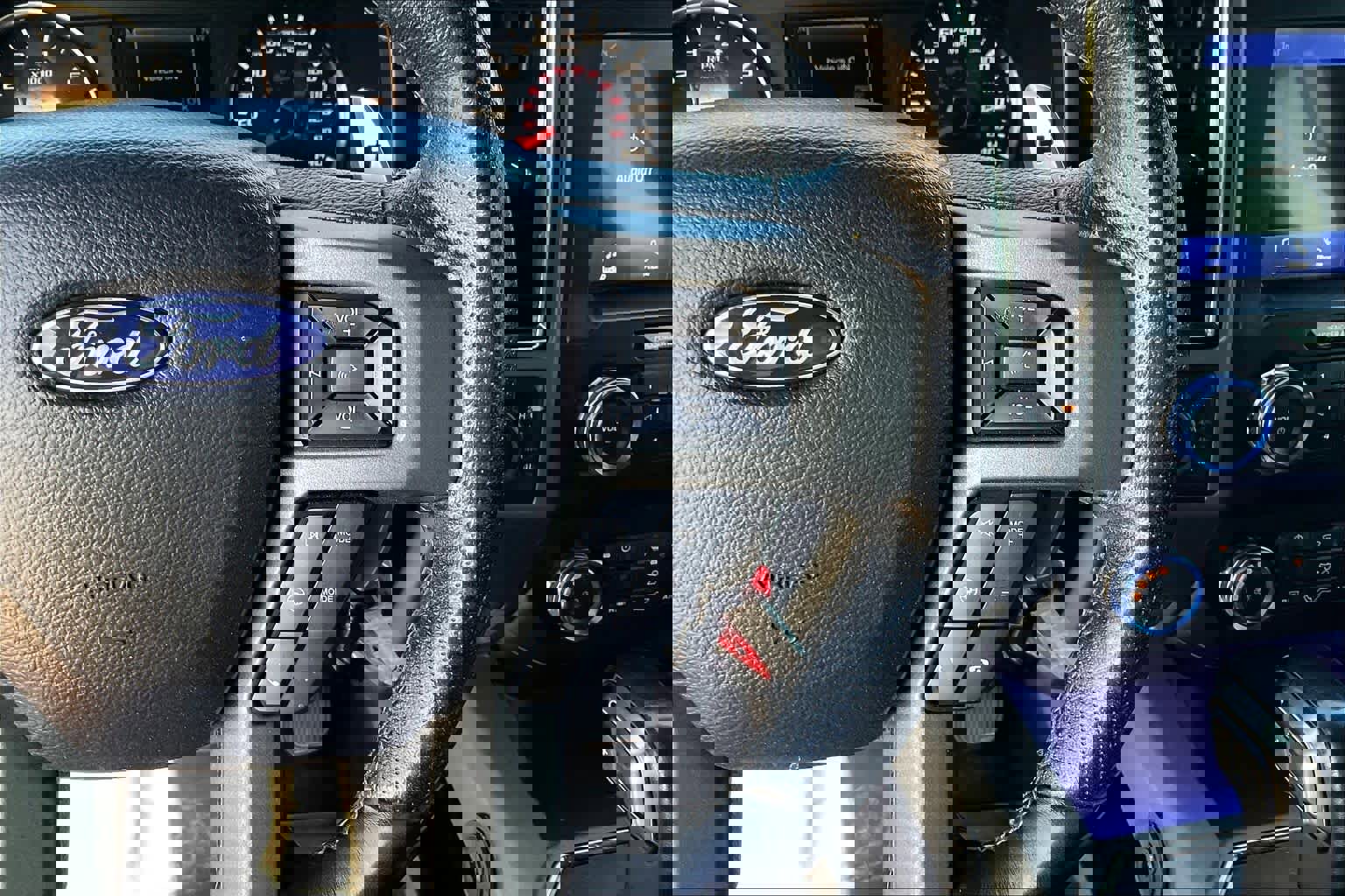 Used 2019 Ford F150 Raptor w/ Equipment Group 801A Mid image 24