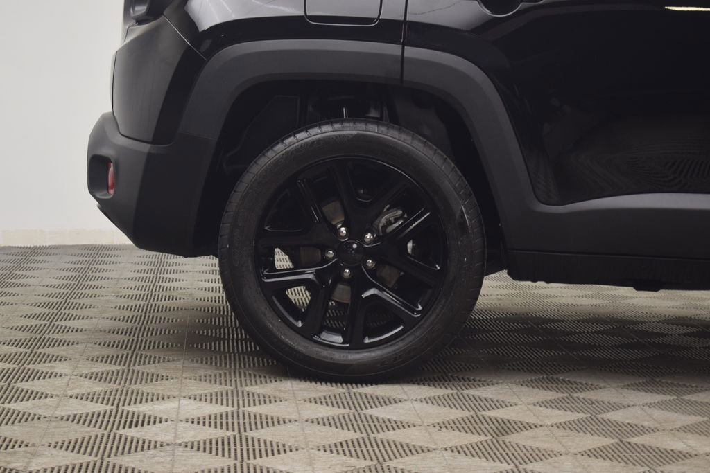 Certified 2022 Jeep Renegade Altitude image 31