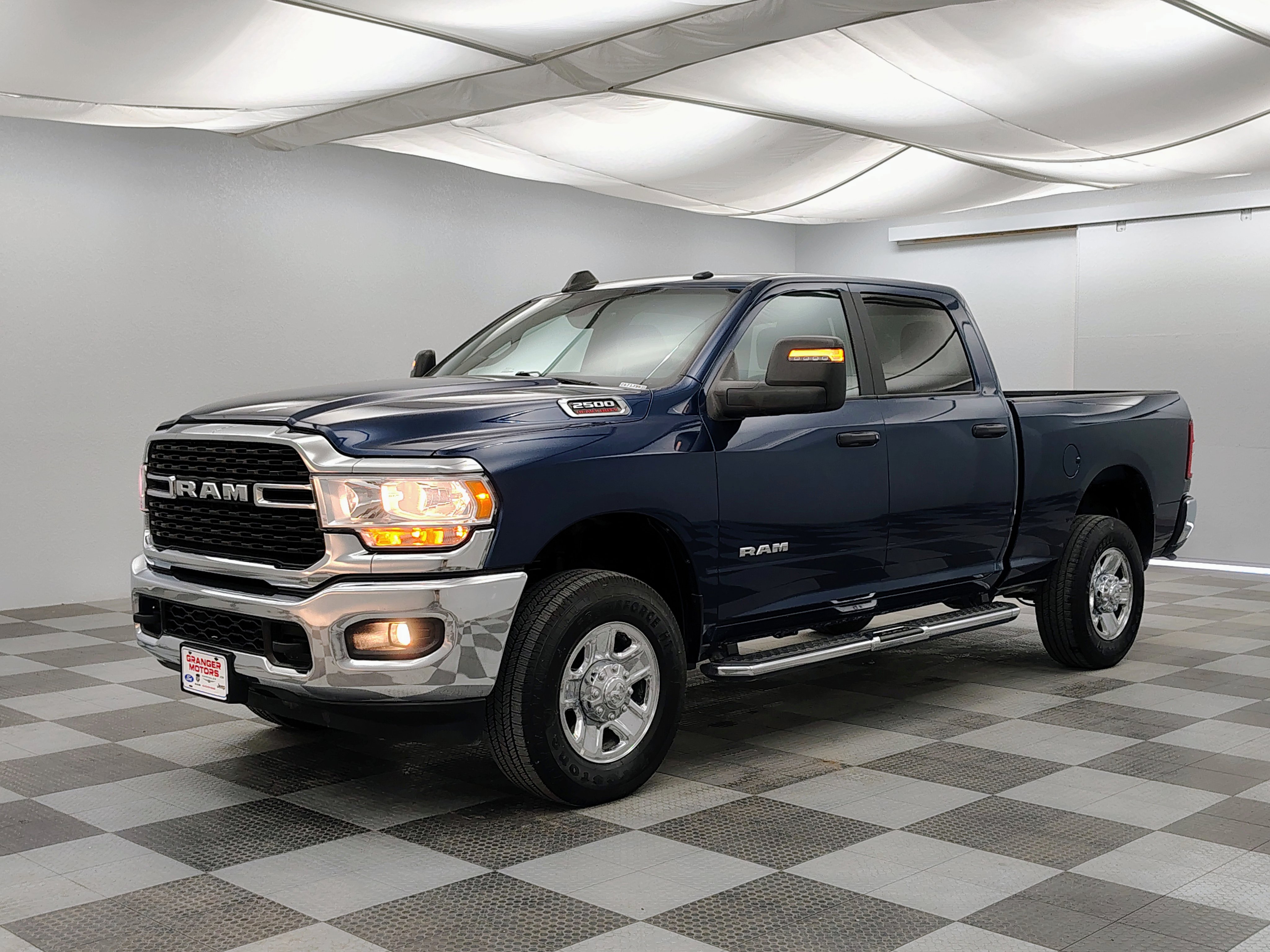 Used 2024 RAM 2500 Big Horn w/ Bed Utility Group AWD/4WD image 6