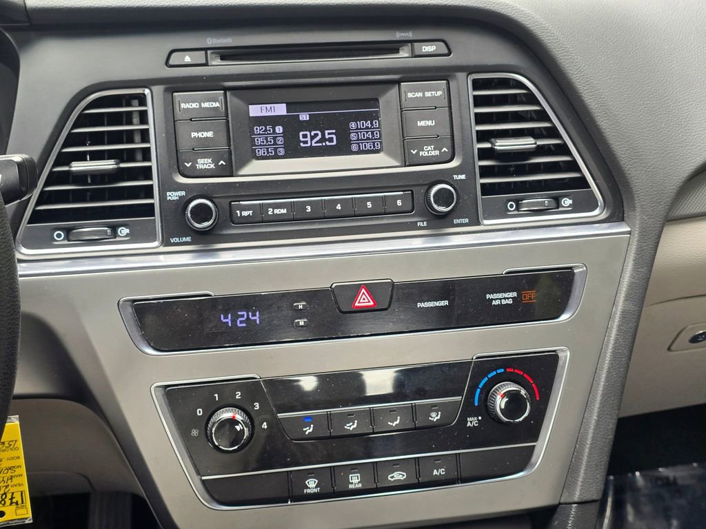 Used 2017 Hyundai Sonata SE FWD image 30